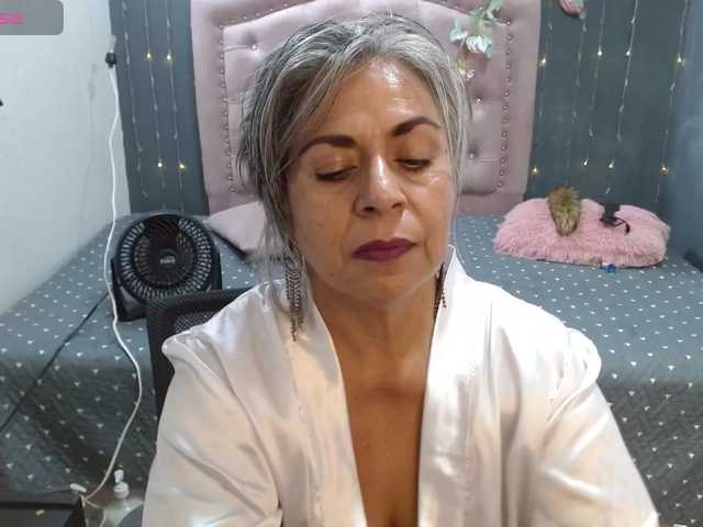 lalisha-96 live cam on BongaCams