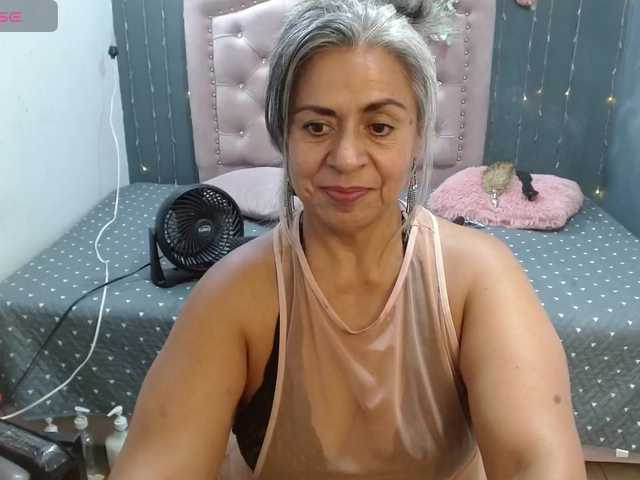 lalisha-96 live cam on BongaCams