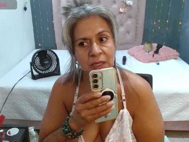 lalisha-96 live cam on BongaCams