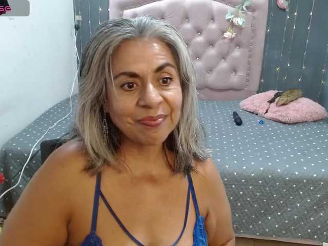lalisha-96 live cam on BongaCams