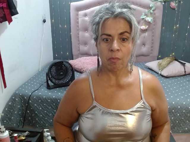lalisha-96 live cam on BongaCams