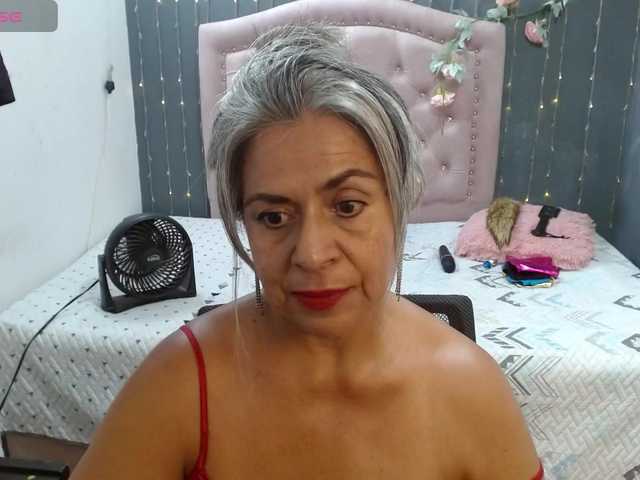 lalisha-96 live cam on BongaCams