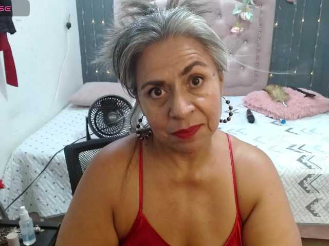lalisha-96 live cam on BongaCams