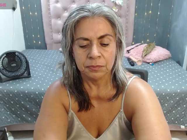 lalisha-96 live cam on BongaCams