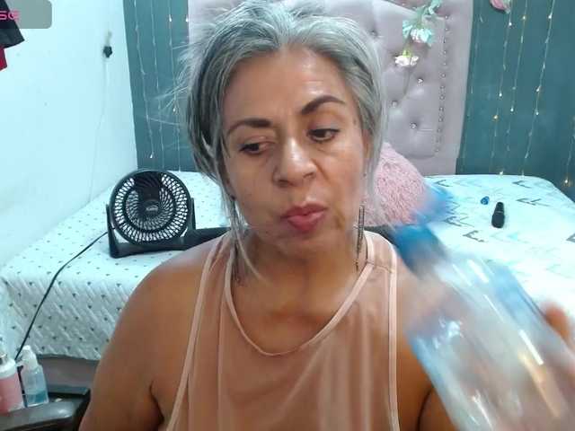 lalisha-96 live cam on BongaCams
