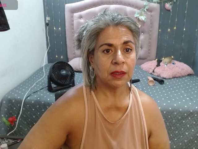 lalisha-96 live cam on BongaCams