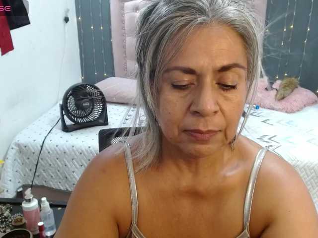 lalisha-96 live cam on BongaCams
