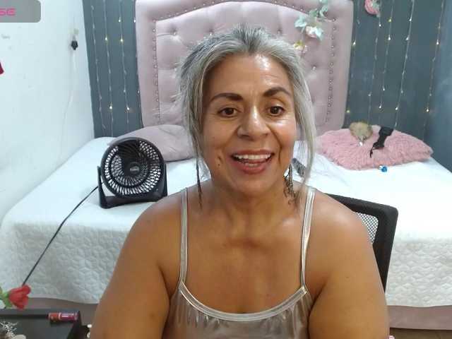 lalisha-96 live cam on BongaCams