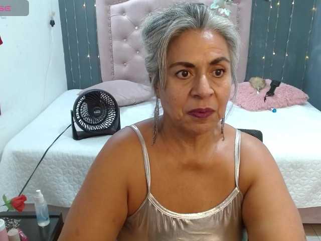 lalisha-96 live cam on BongaCams