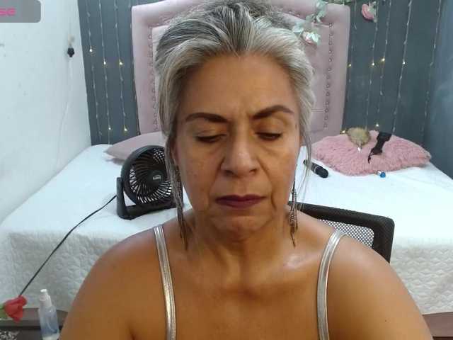 lalisha-96 live cam on BongaCams