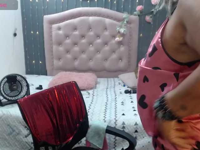 lalisha-96 live cam on BongaCams