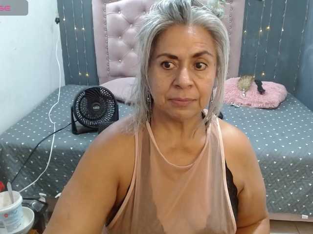 lalisha-96 live cam on BongaCams