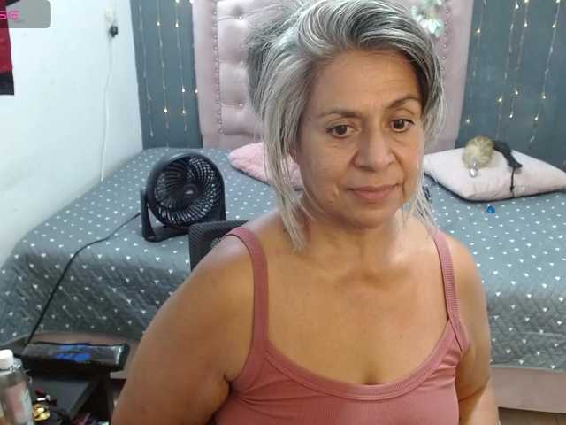 lalisha-96 live cam on BongaCams