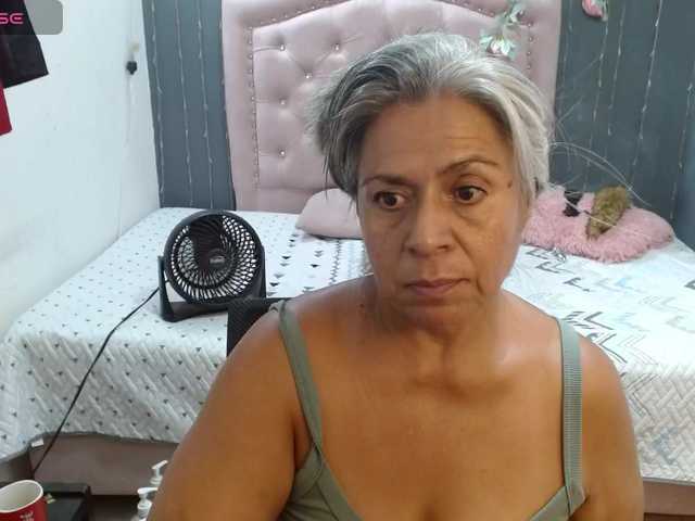 lalisha-96 live cam on BongaCams