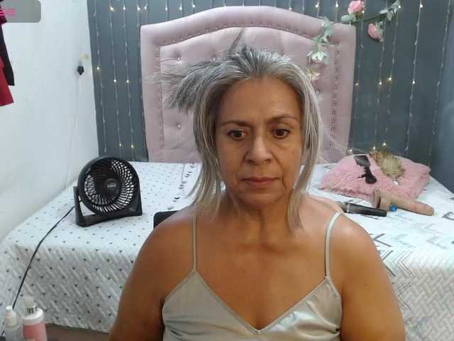 lalisha-96 live cam on BongaCams