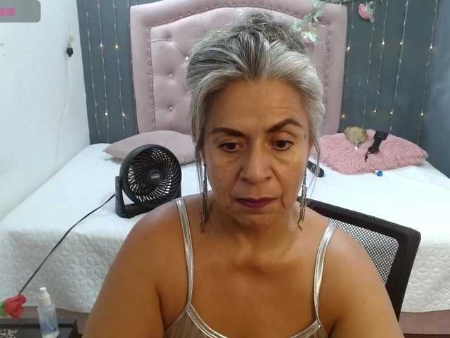 lalisha-96 live cam on BongaCams