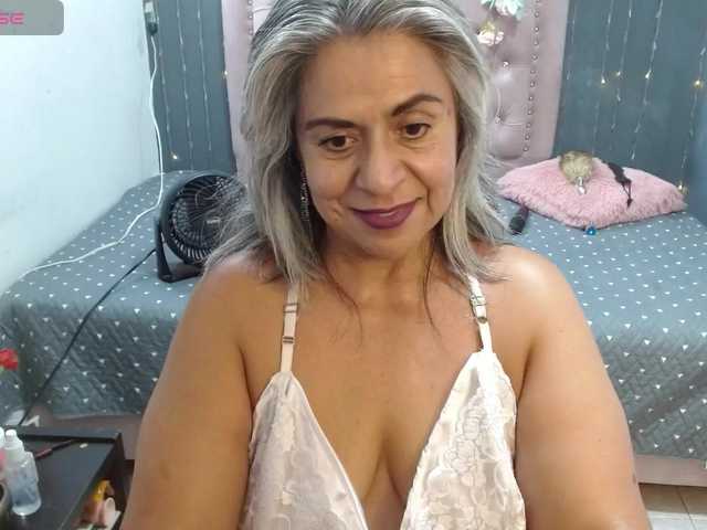 lalisha-96 live cam on BongaCams