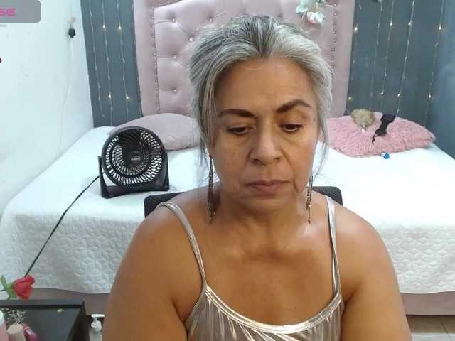 lalisha-96 live cam on BongaCams