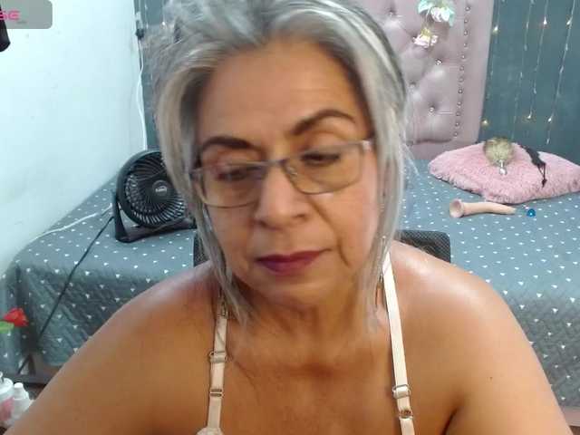 lalisha-96 live cam on BongaCams