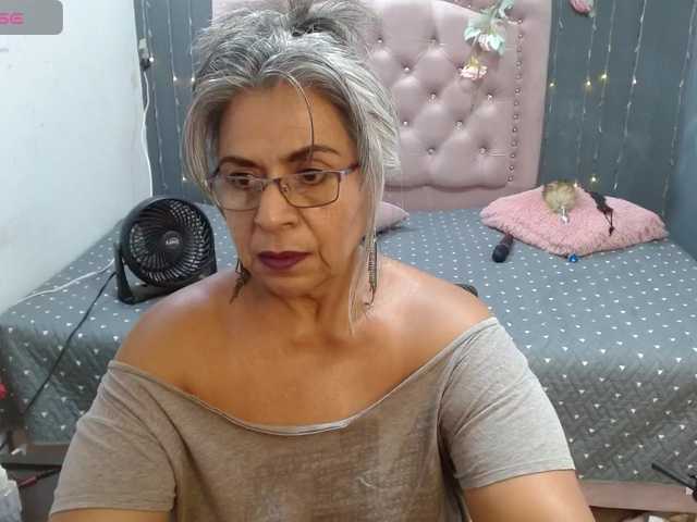 lalisha-96 live cam on BongaCams
