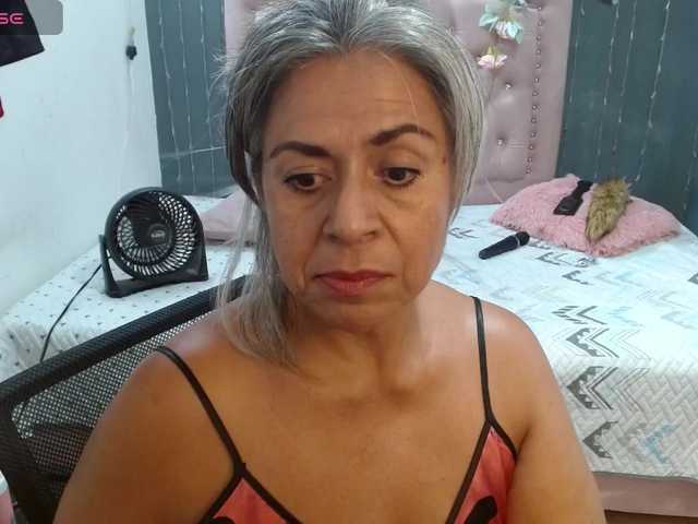 lalisha-96 live cam on BongaCams