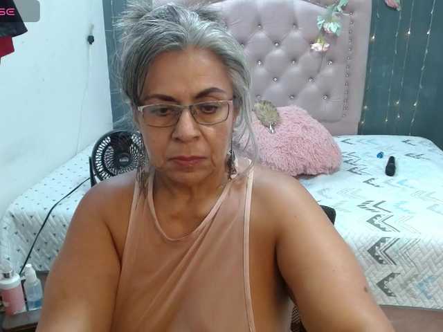 lalisha-96 live cam on BongaCams