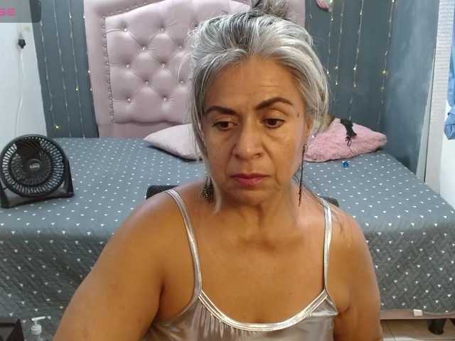 lalisha-96 live cam on BongaCams