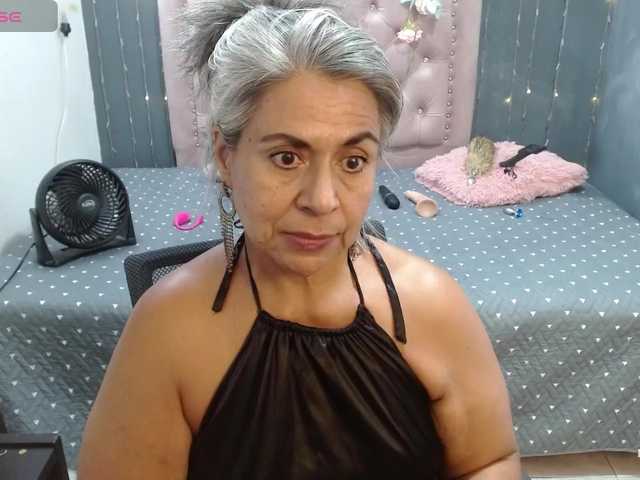 lalisha-96 live cam on BongaCams