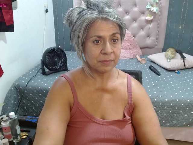lalisha-96 live cam on BongaCams