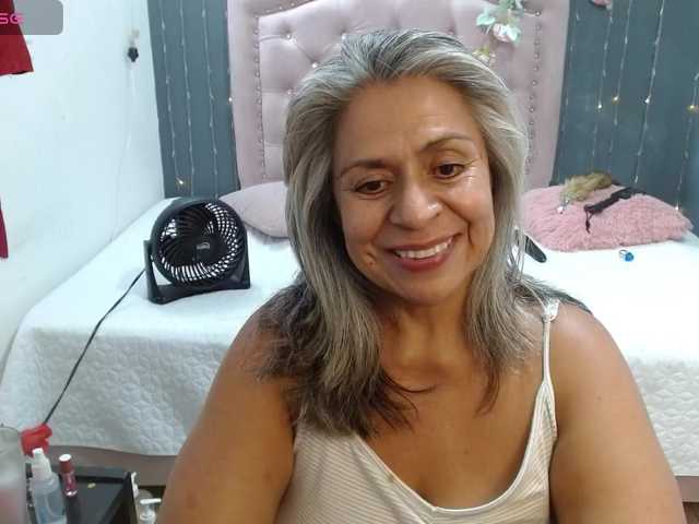 lalisha-96 live cam on BongaCams