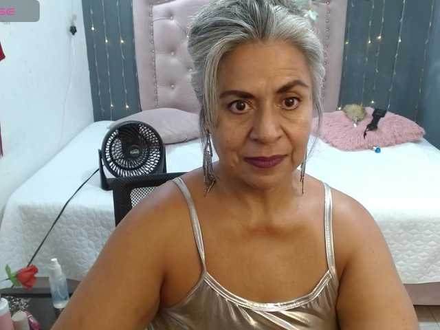 lalisha-96 live cam on BongaCams