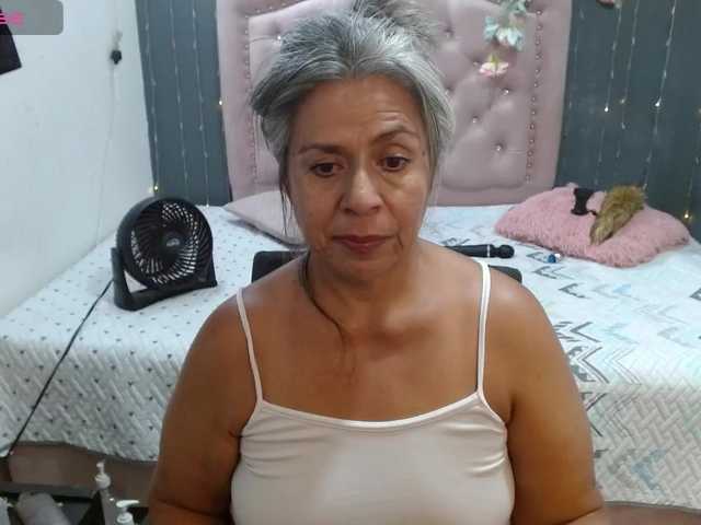 lalisha-96 live cam on BongaCams