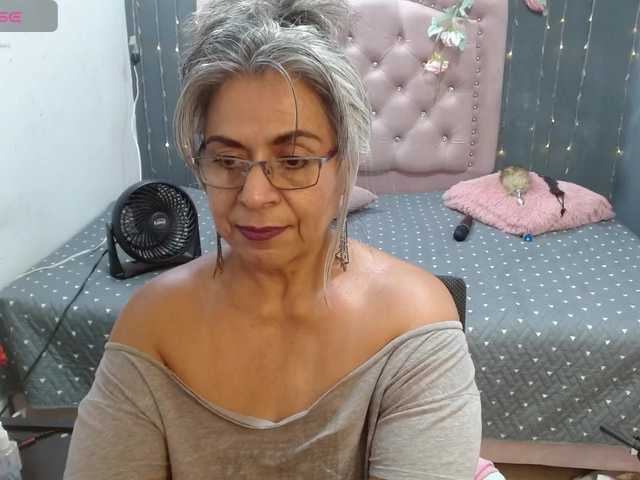 lalisha-96 live cam on BongaCams