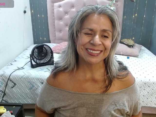 lalisha-96 live cam on BongaCams