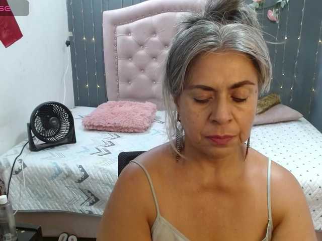 lalisha-96 live cam on BongaCams
