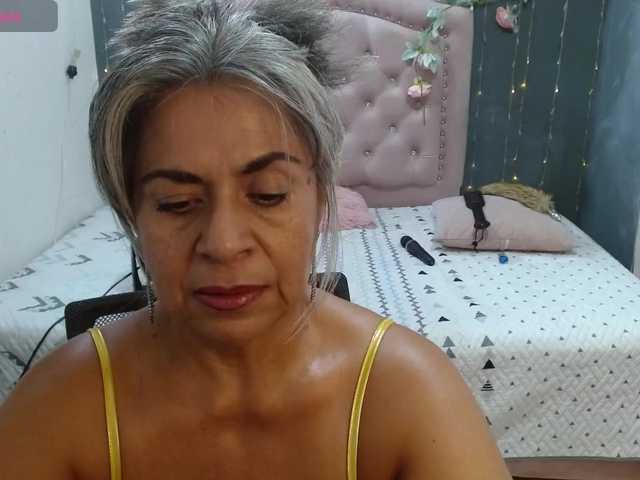 lalisha-96 live cam on BongaCams