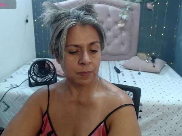 lalisha-96 live cam on BongaCams