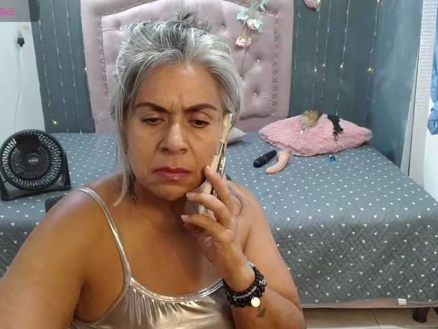 lalisha-96 live cam on BongaCams