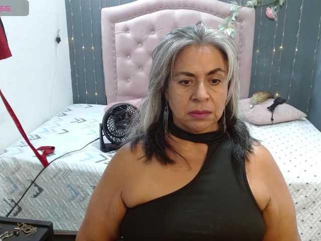 lalisha-96 live cam on BongaCams