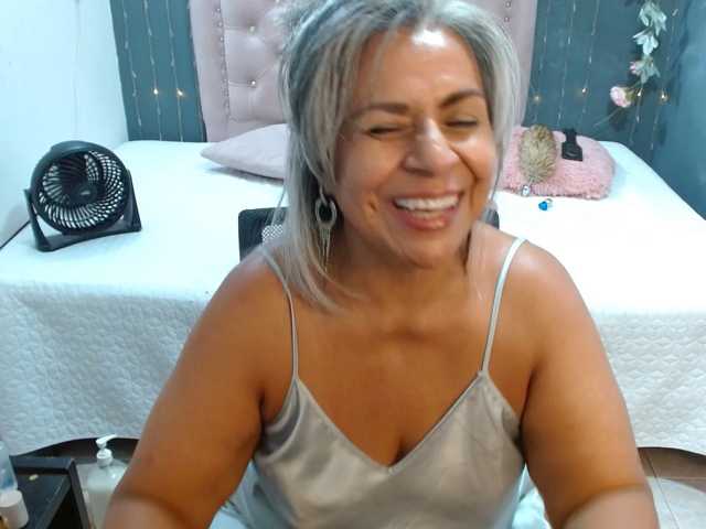 lalisha-96 live cam on BongaCams