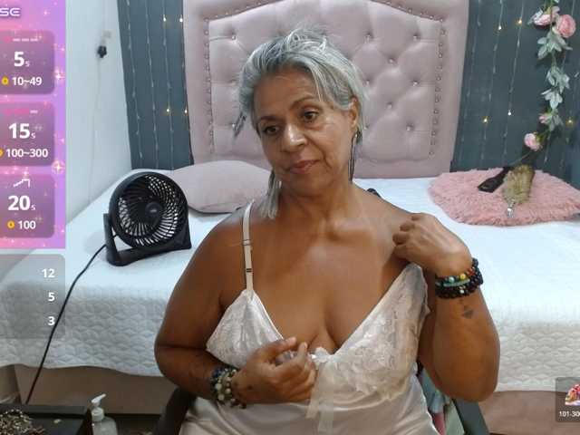 lalisha-96 live cam on BongaCams