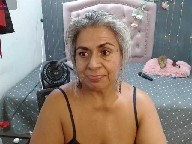 lalisha-96 live cam on BongaCams