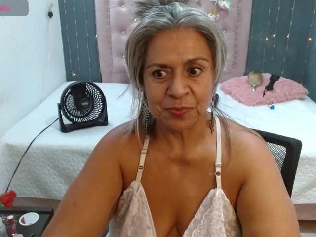 lalisha-96 live cam on BongaCams