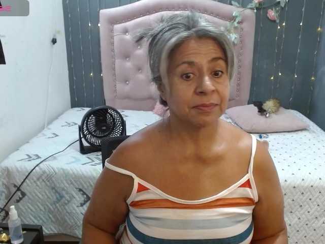 lalisha-96 live cam on BongaCams