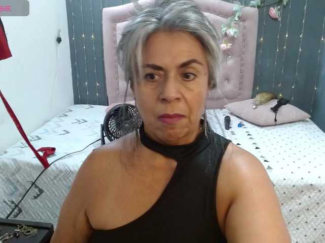 lalisha-96 live cam on BongaCams