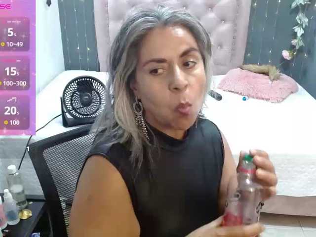 lalisha-96 live cam on BongaCams