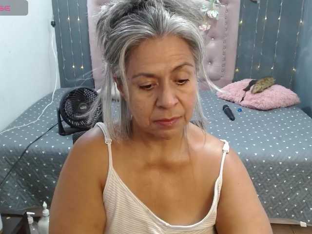 lalisha-96 live cam on BongaCams
