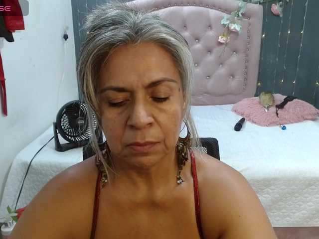 lalisha-96 live cam on BongaCams