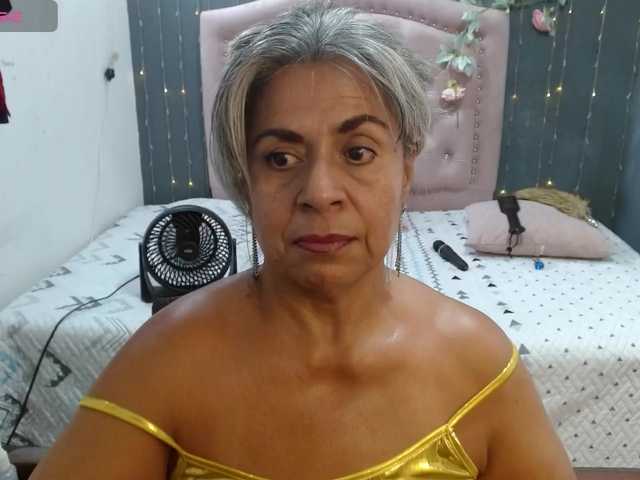 lalisha-96 live cam on BongaCams