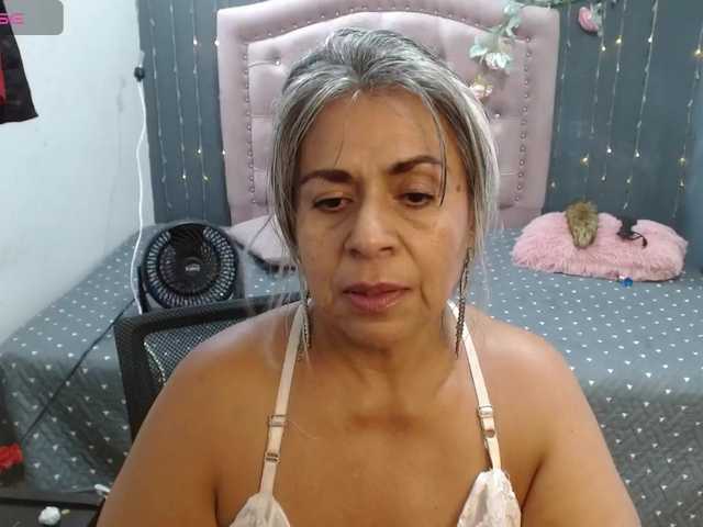 lalisha-96 live cam on BongaCams